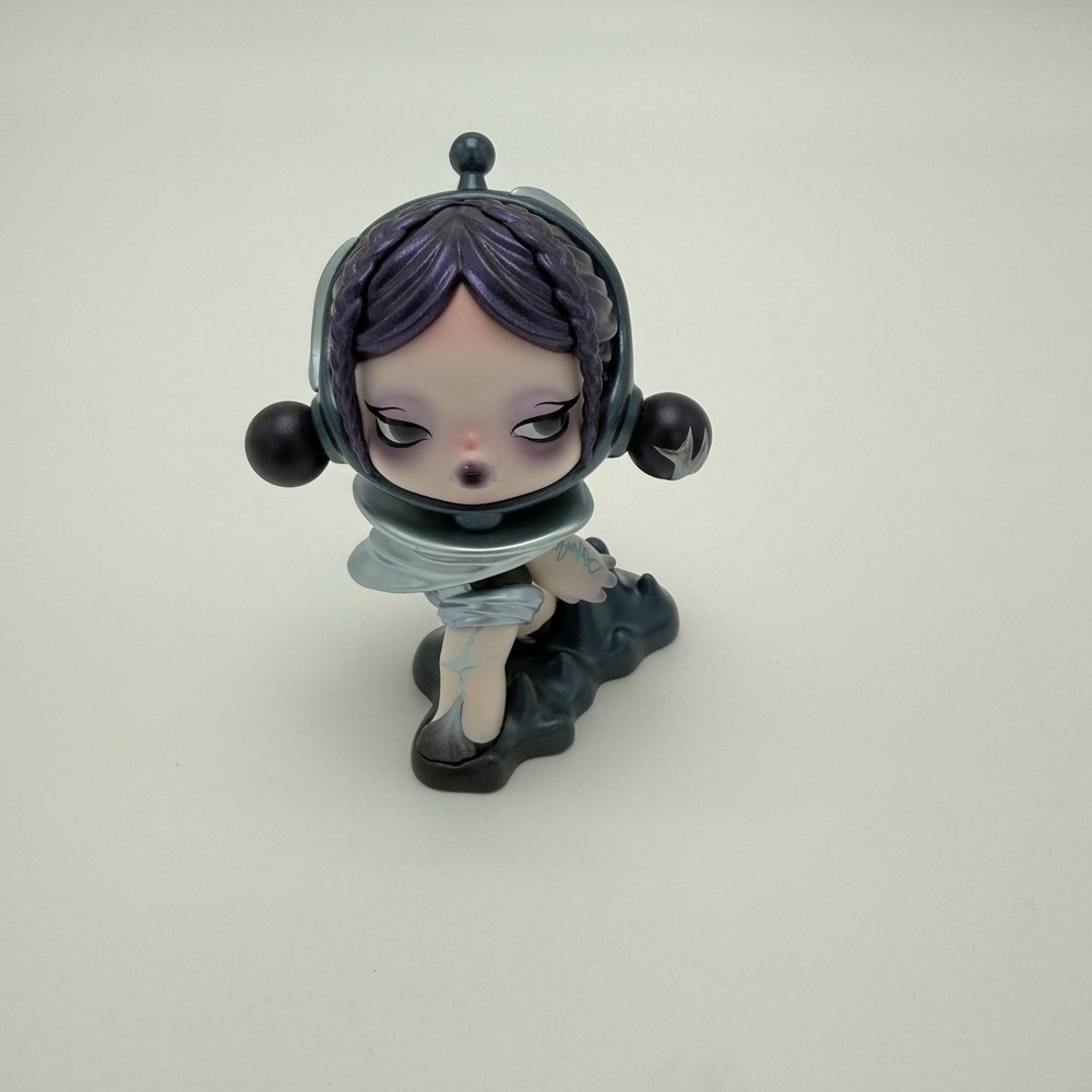 Pop Mart SKULLPANDA The Sound The Vigilance Blind Box Figure Loose No Mask